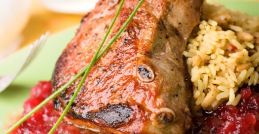 Tangy-Cranberry-Pork-Chops-525x272